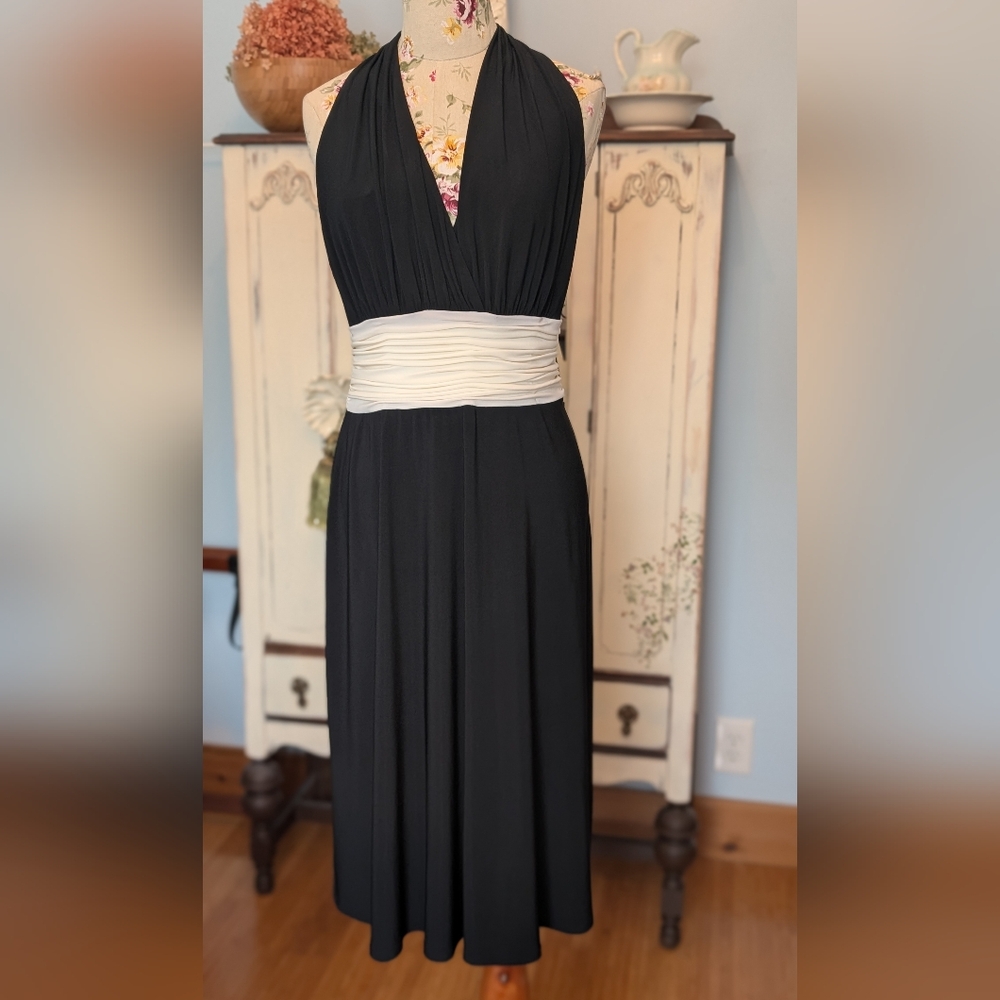 Evan Picone Vintage Black Midi Dress withā White Waistband- 003
